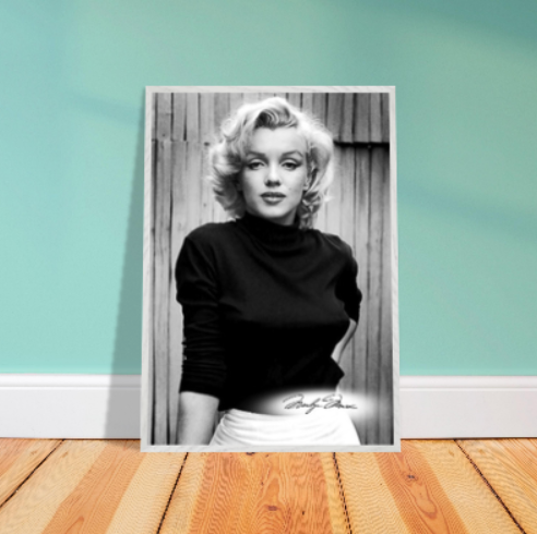 Marilyn Monroe (Collezione Personaggi Famosi / Cinema) con cornice in legno pregiato di vari colori