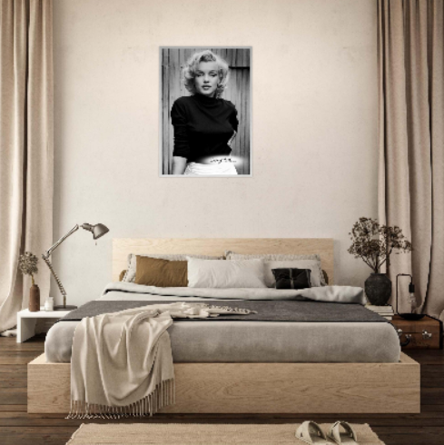 Marilyn Monroe (Collezione Personaggi Famosi / Cinema) con cornice in legno pregiato di vari colori