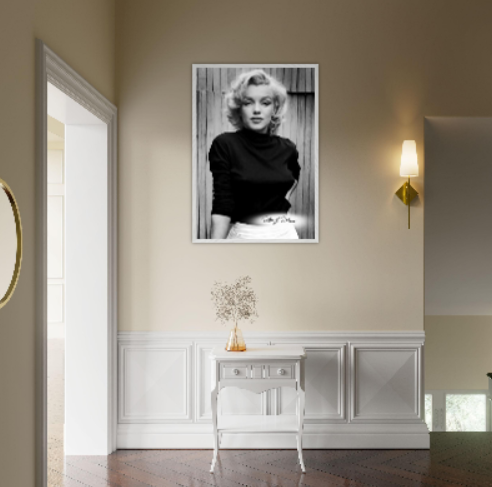 Marilyn Monroe (Collezione Personaggi Famosi / Cinema) con cornice in legno pregiato di vari colori