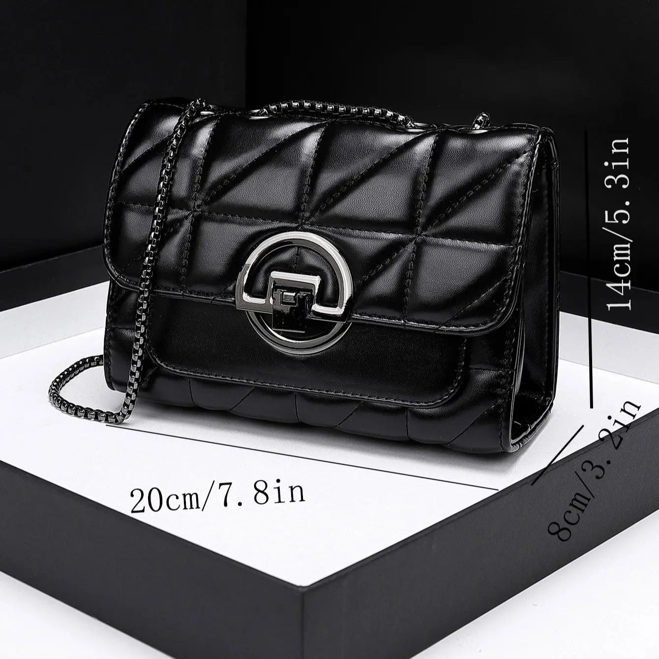 Nuova borsa a tracolla "MINI BELLA", versatile per l’autunno e l’inverno