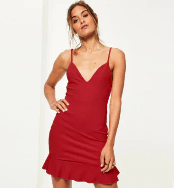 Abito slim fit con spalline sottili e schiena scoperta